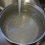 water to make healthy chicken bone broth